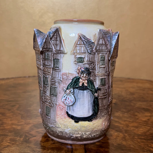 Royal Doulton Dickens Sairy Gamp Relief Vase