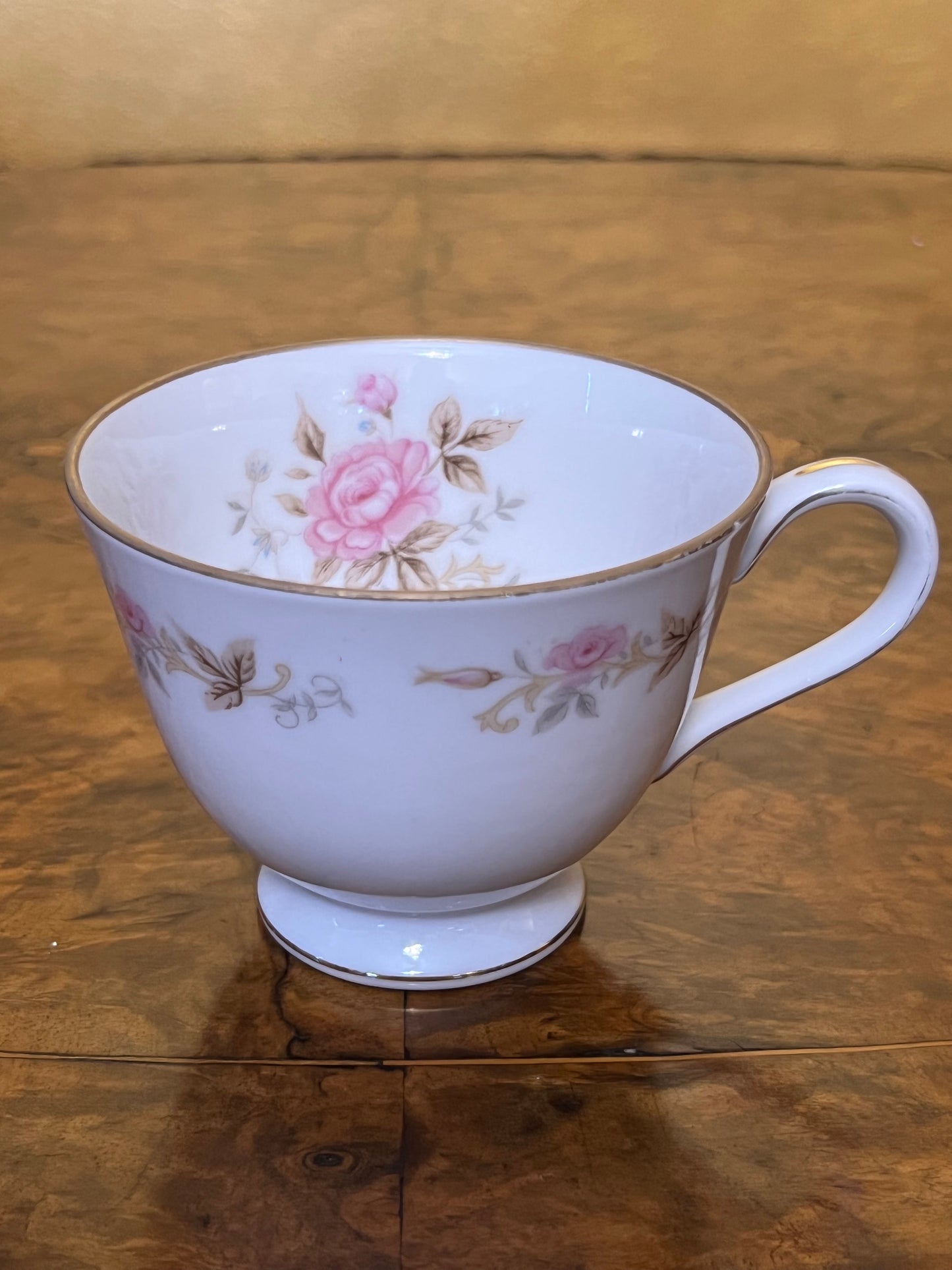 Vintage Princess Yamato Floral 24 Pieces 