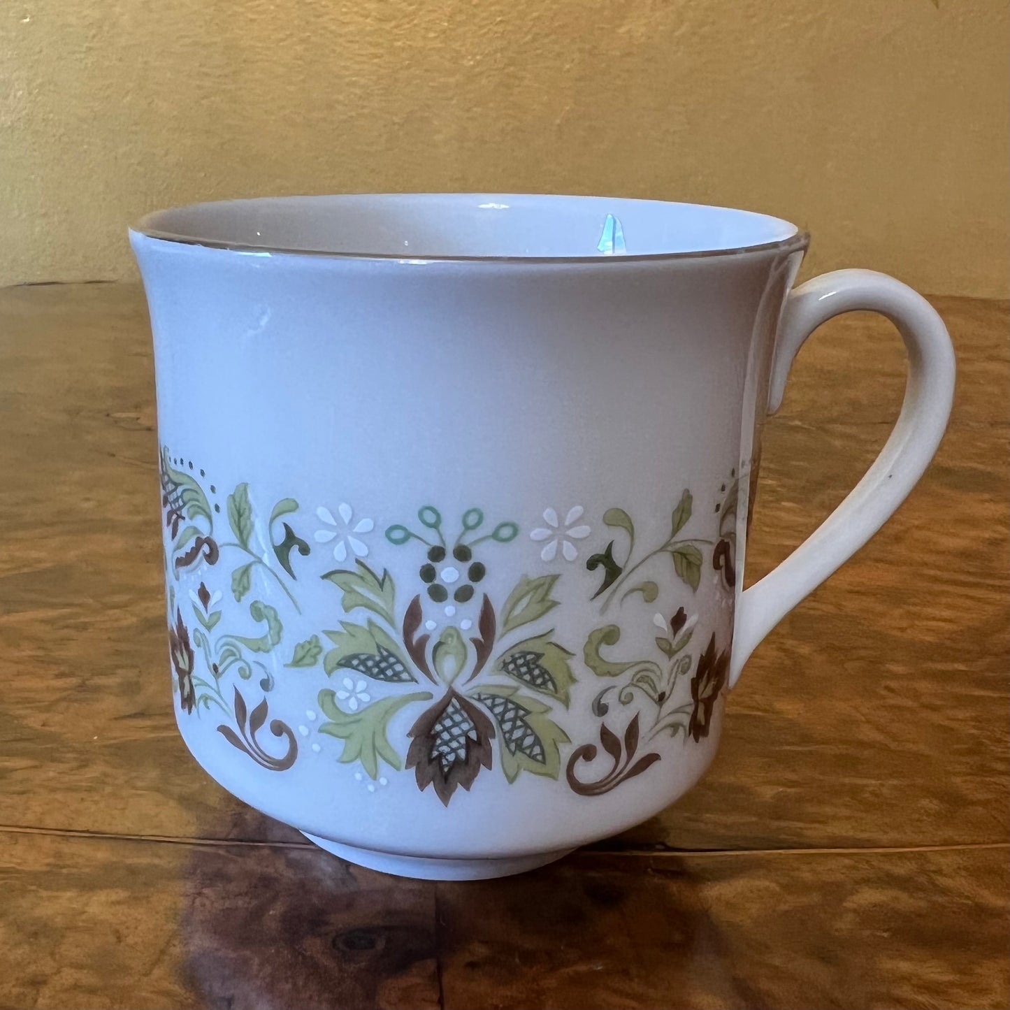 Vintage Royal Doulton Vanity Fair TeaCup 