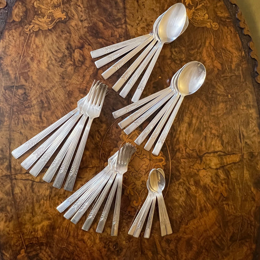 Vintage Sheffield Sheringham Silver Plated Cutlery Set 29 Piece