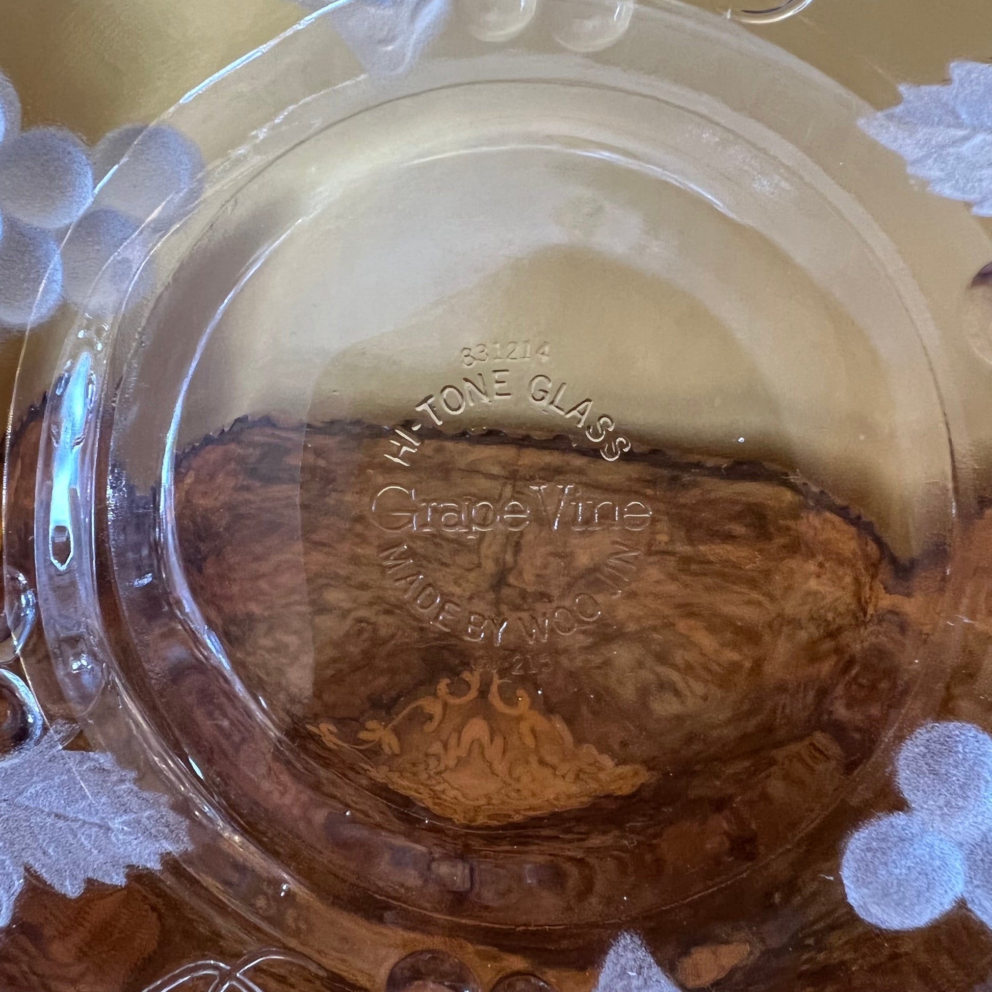 Woo Jin Grape Vine Glass Bowl